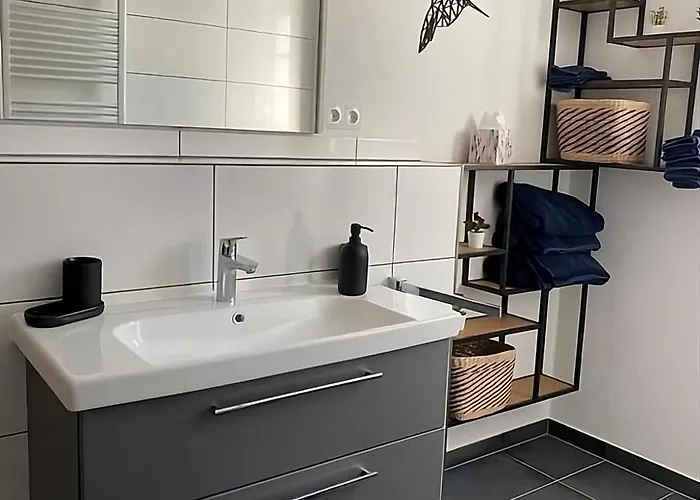 Ankommen & Wohlfuehlen - Mit Terrasse - 1 Apartamento *